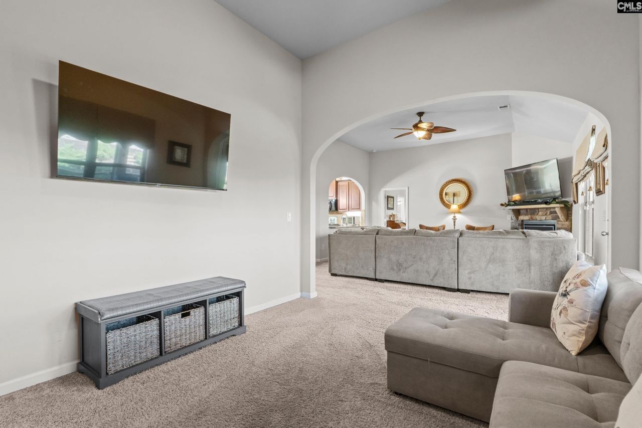 317 Grey Oaks Court  Photo 16