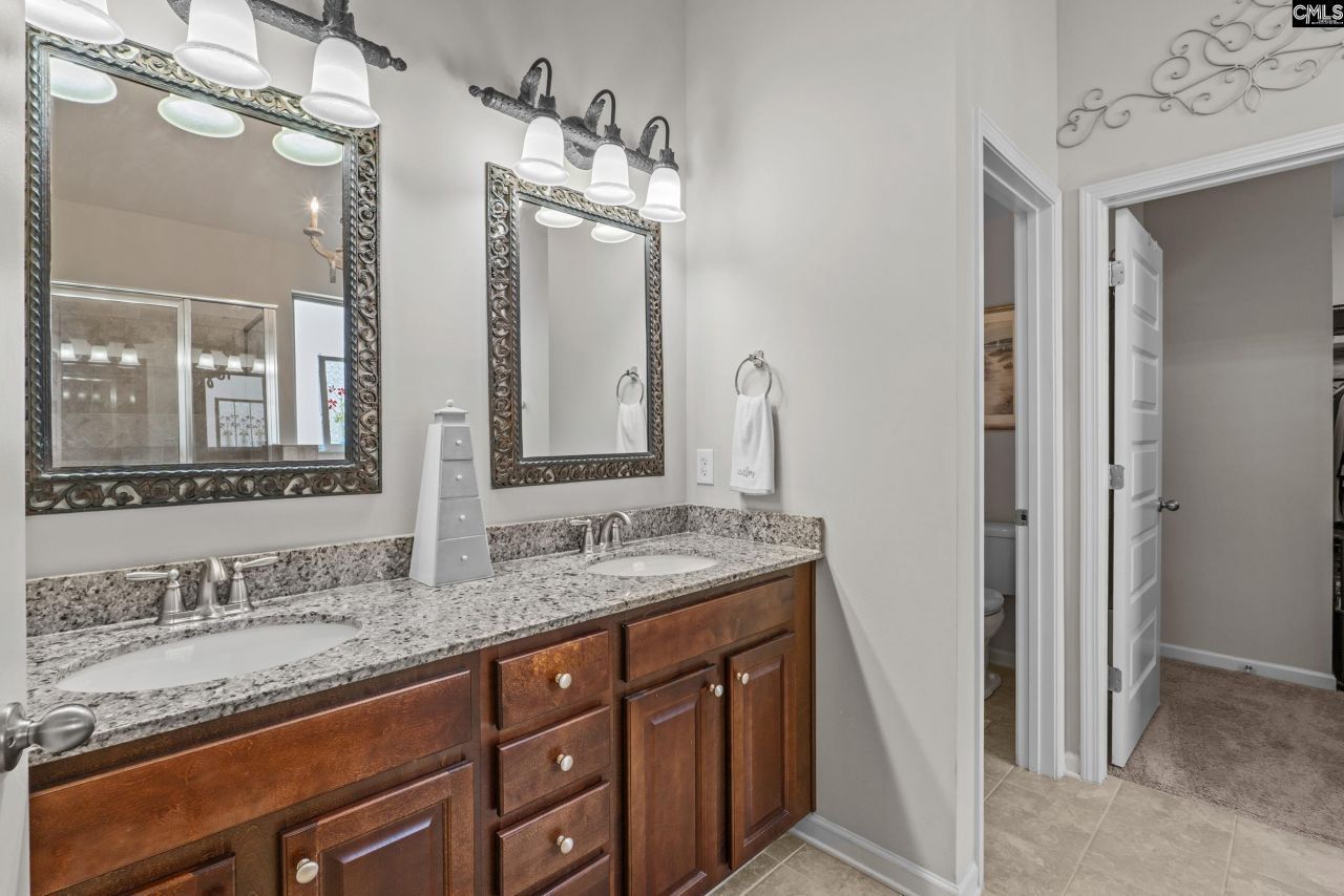 317 Grey Oaks Court  Photo 20