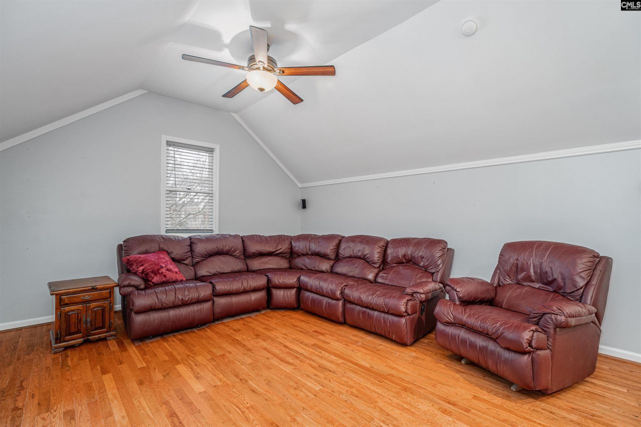 573 Wateroak Trail Photo 32