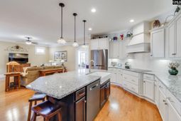 537 Buckview Lane photo 4