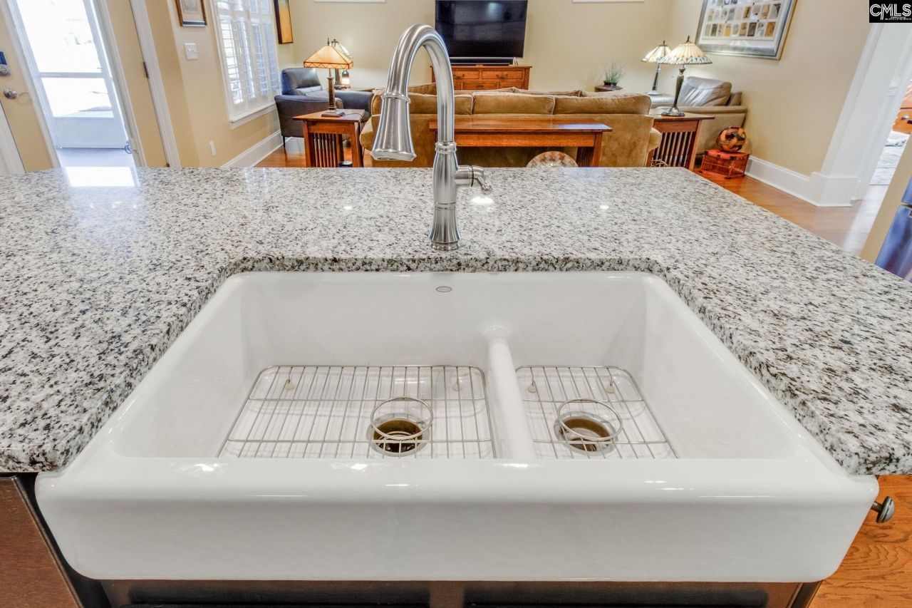 537 Buckview Lane Photo 6