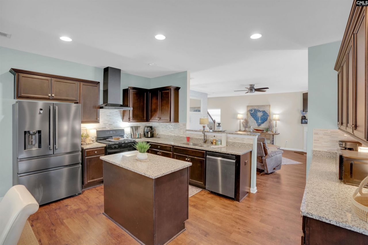 818 Sunseeker Drive Photo 9