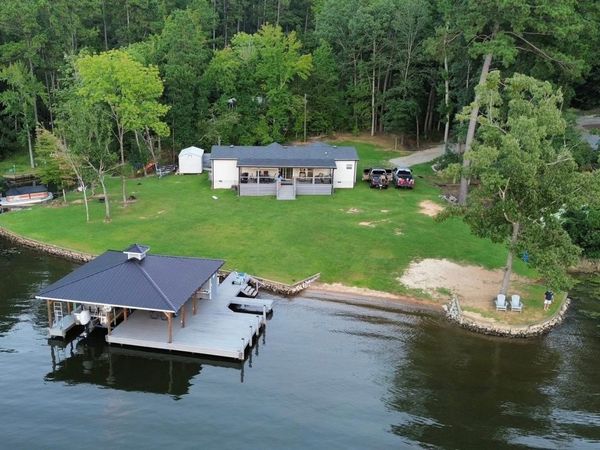 60 Bay Point, Sparta, GA 31087