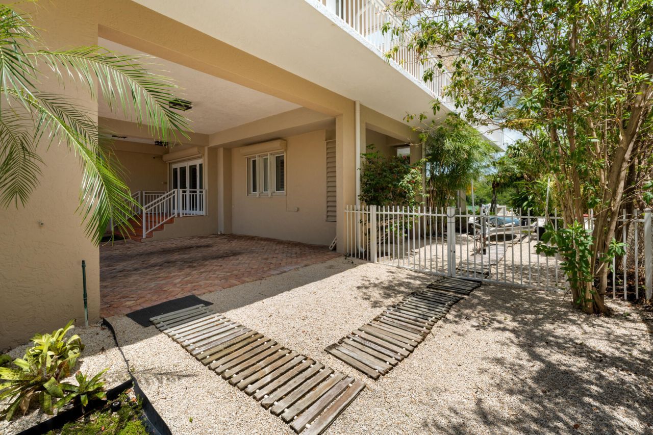 171 Kahiki Drive, Tavernier, FL 33070 Photo