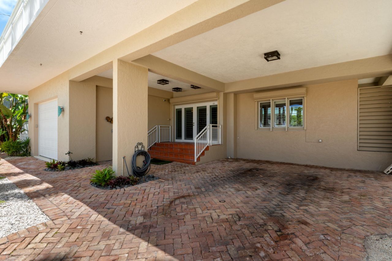 171 Kahiki Drive, Tavernier, FL 33070 Photo