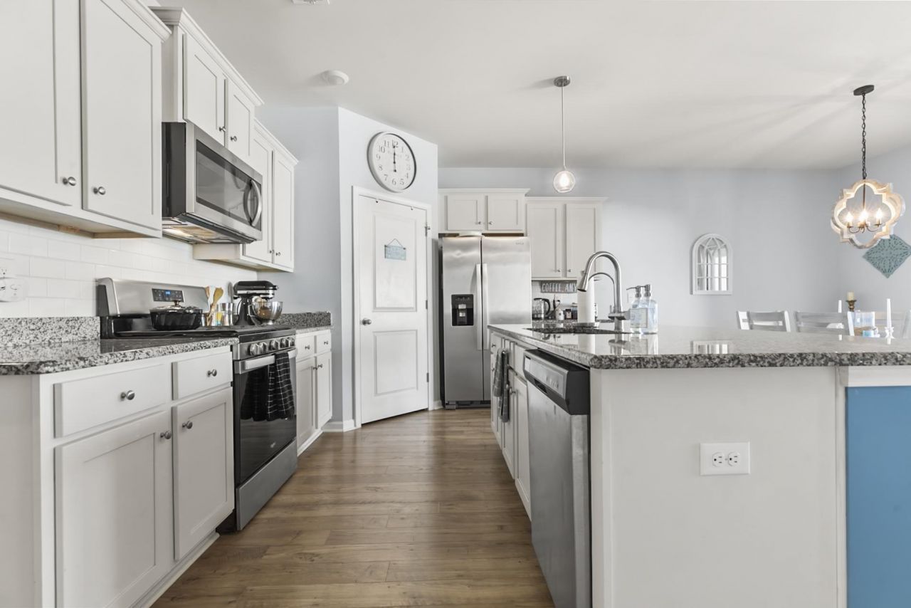 1031 Laurens Mill Dr. Photo 14