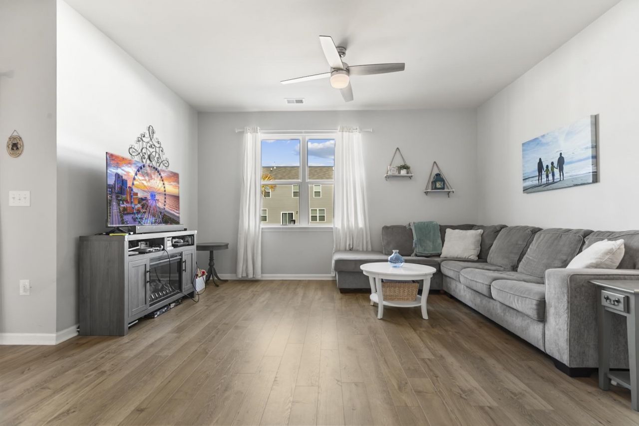 1031 Laurens Mill Dr. Photo 22