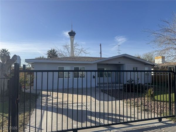 2200 S 6th Street , Las Vegas, NV 89104