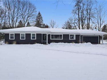 39 Scotch Lane, Irondequoit, NY 14617