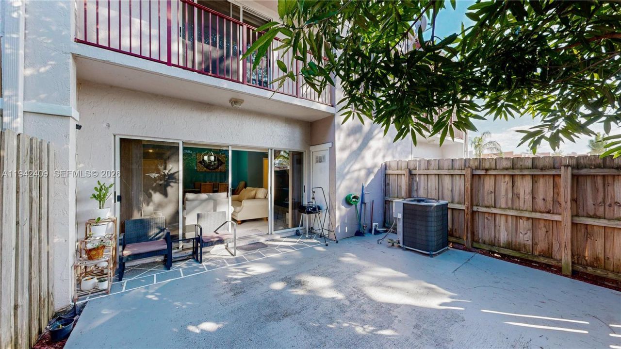 10210 SW 154th Pl, Unit 111-8, Miami, FL 33196 Photo