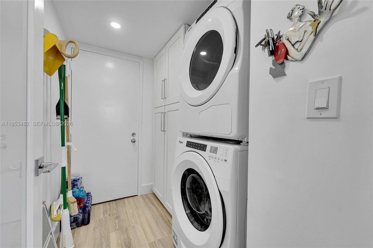 936 Intracoastal Dr, Unit 7G, Fort Lauderdale, FL 33304 Photo