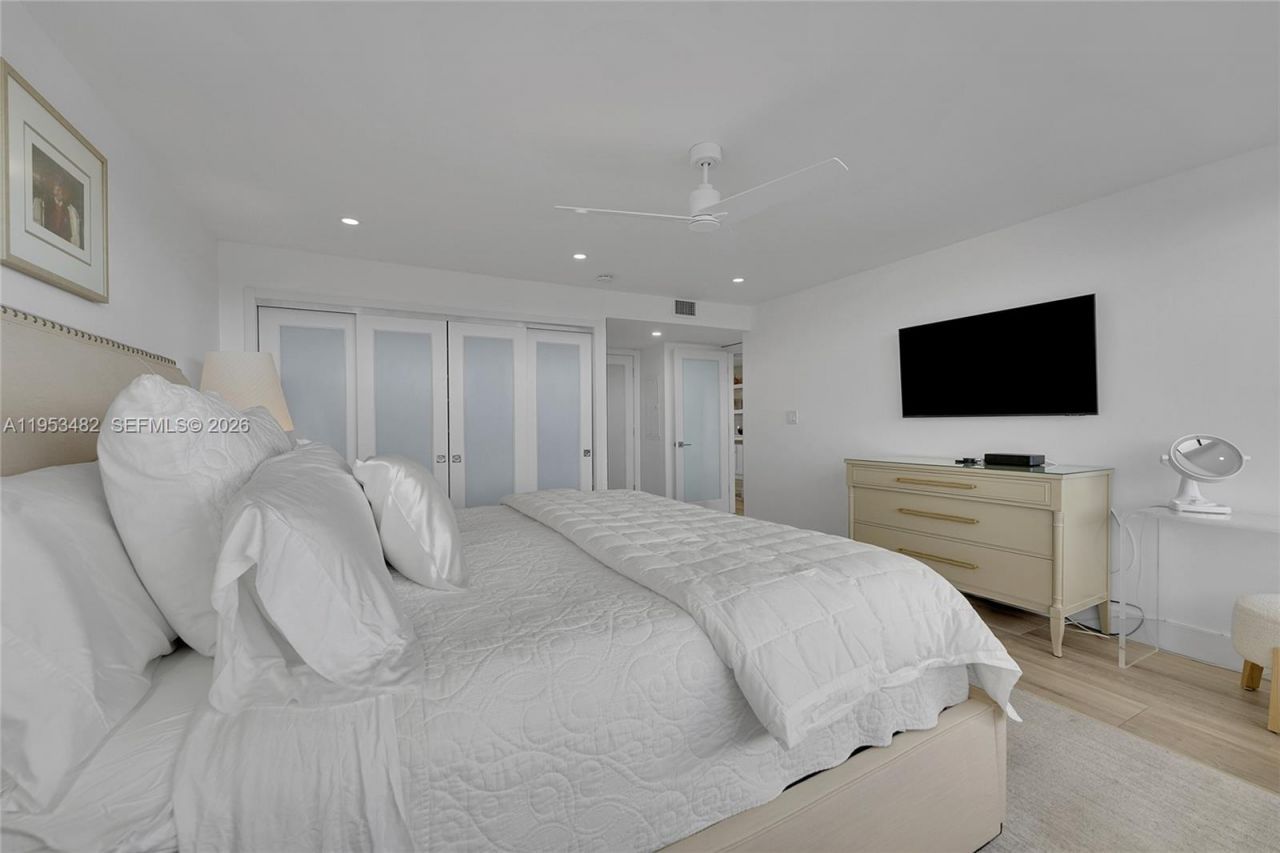 936 Intracoastal Dr, Unit 7G, Fort Lauderdale, FL 33304 Photo