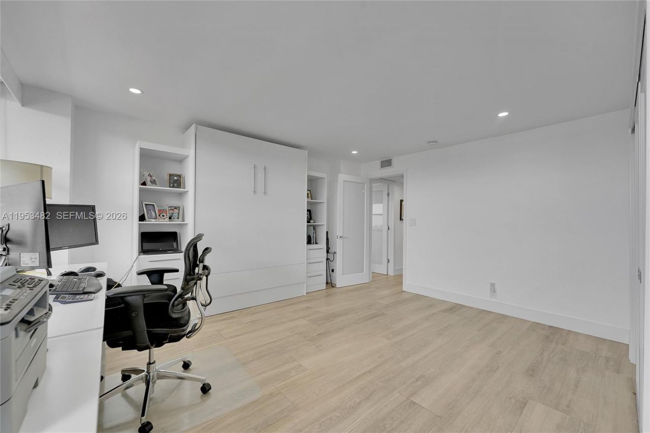 936 Intracoastal Dr, Unit 7G, Fort Lauderdale, FL 33304 Photo