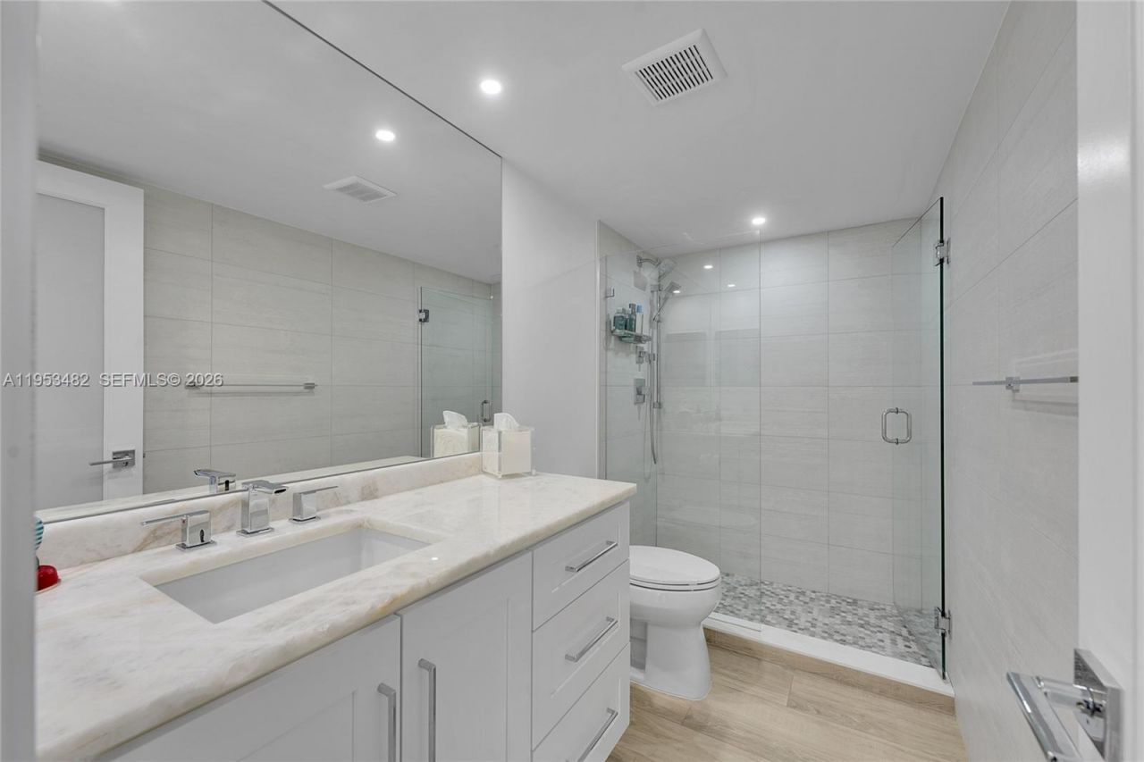 936 Intracoastal Dr, Unit 7G, Fort Lauderdale, FL 33304 Photo