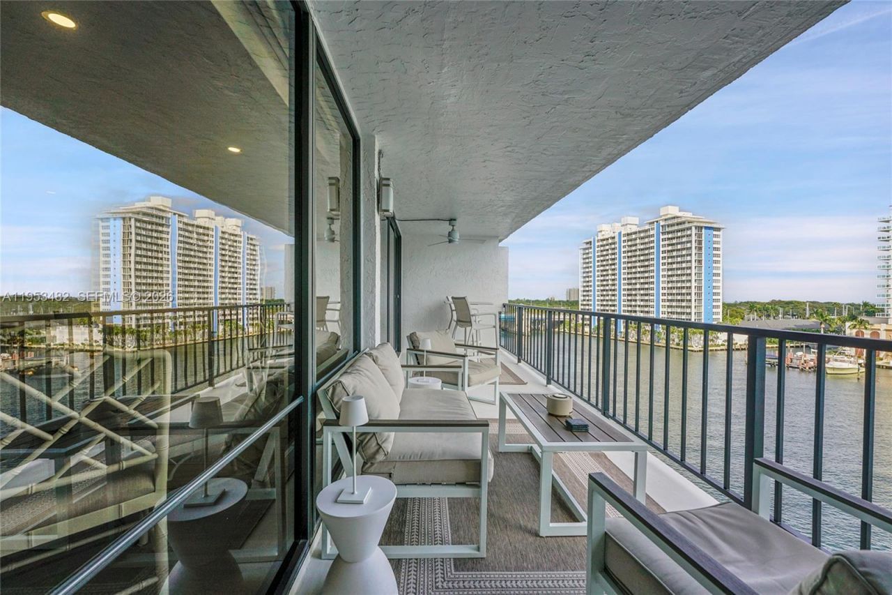 936 Intracoastal Dr, Unit 7G, Fort Lauderdale, FL 33304 Photo