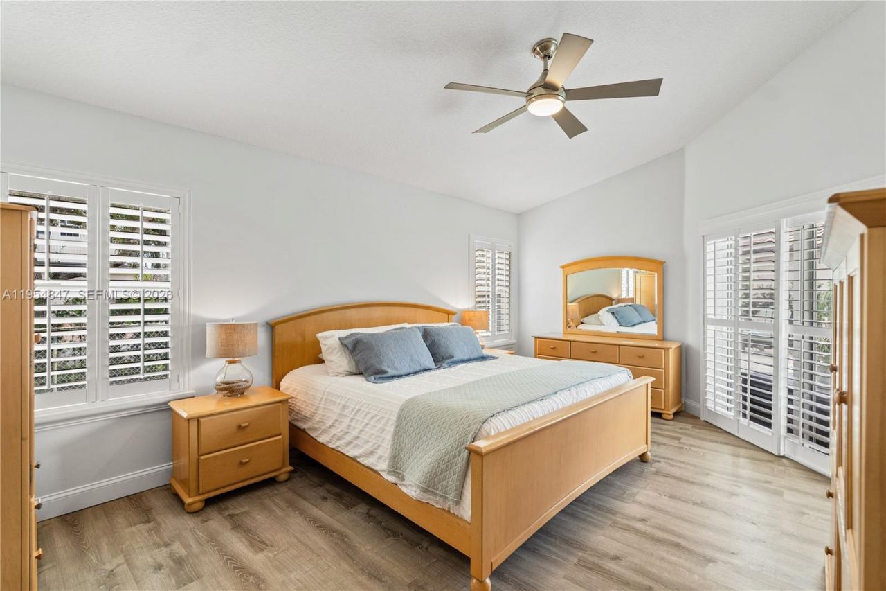 1024 NW 184th Way, Pembroke Pines, FL 33029 Photo