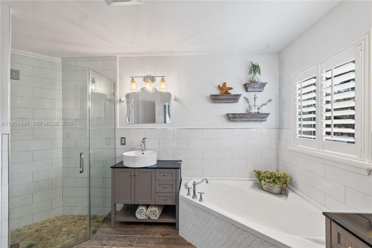 1024 NW 184th Way, Pembroke Pines, FL 33029 Photo