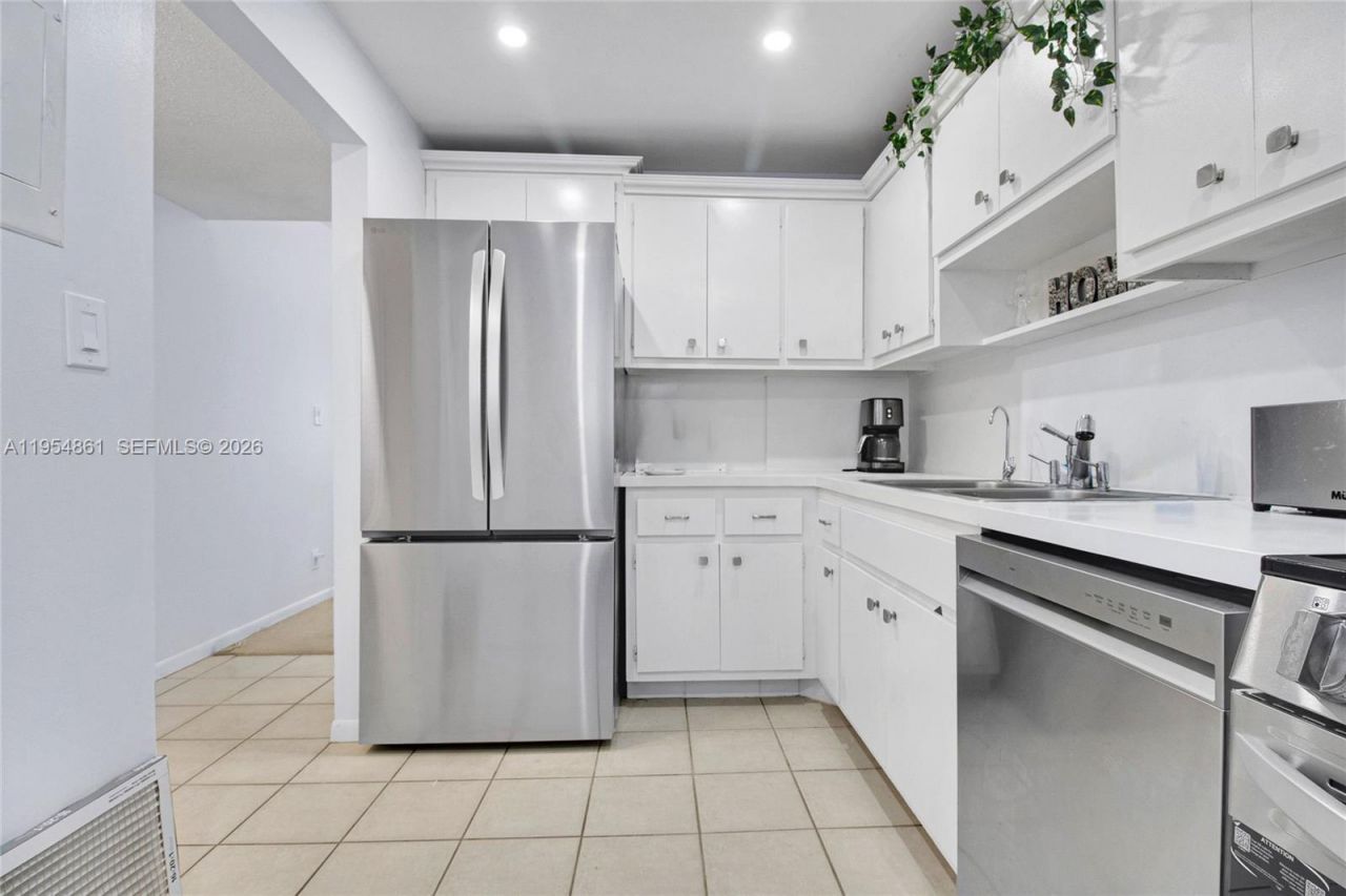 555 NW 4th Ave, Unit 4150, Boca Raton, FL 33432 Photo