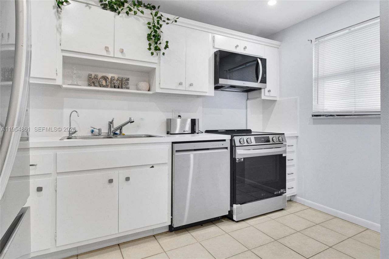 555 NW 4th Ave, Unit 4150, Boca Raton, FL 33432 Photo