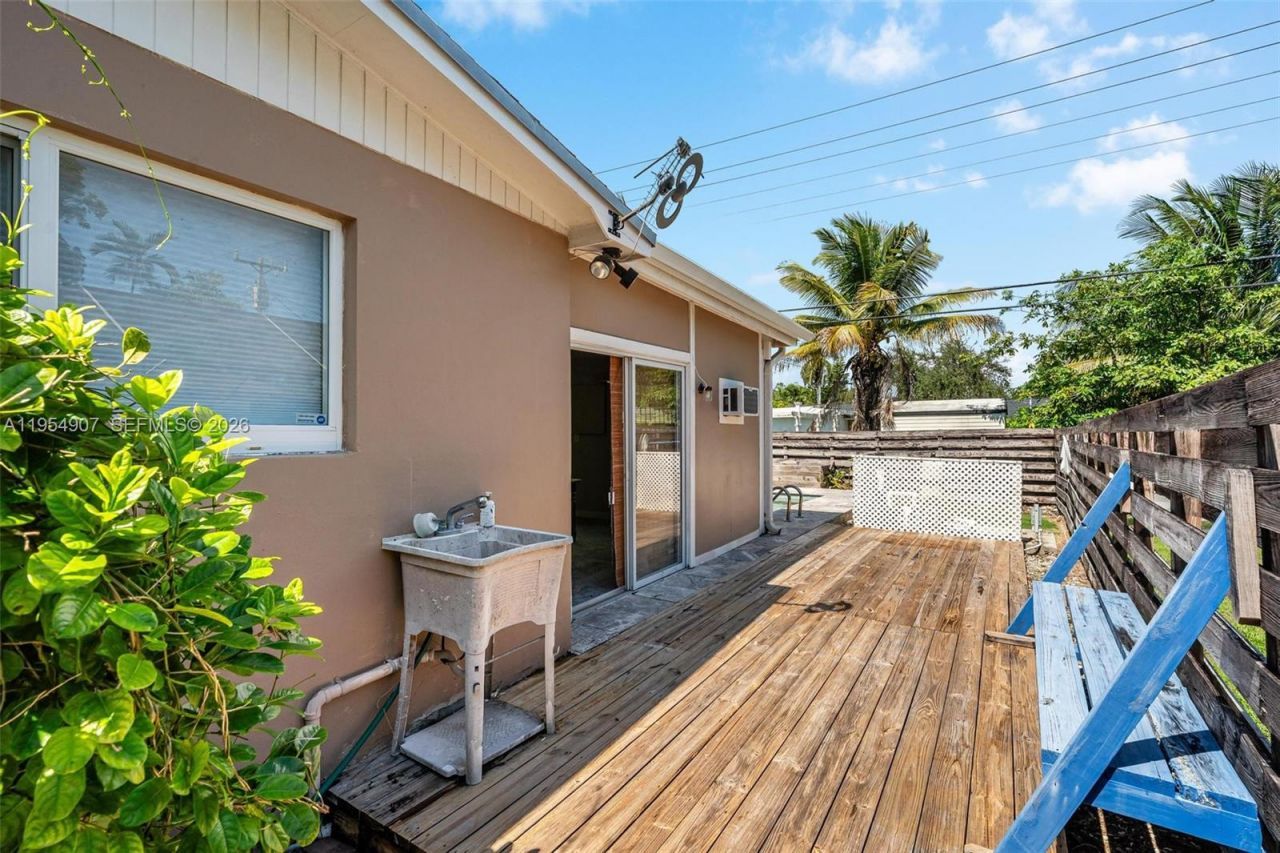 8761 Ridgeland Dr, Cutler Bay, FL 33157 Photo