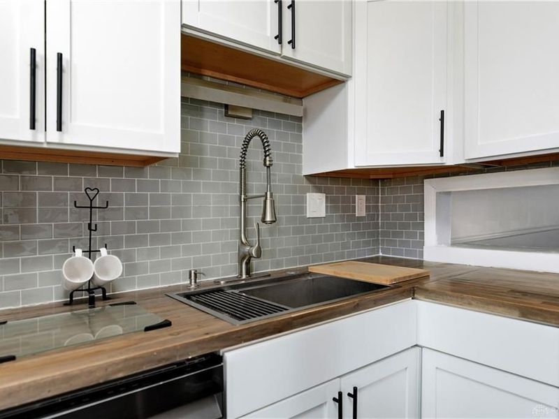 6484 Quintessa Court, Dayton, OH 45449 Photo 17