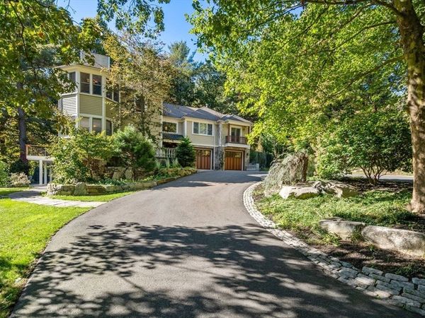 39 Westbrook Ln, Westwood, MA 02090