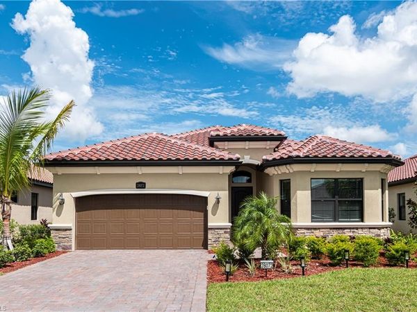 28072 Foxrock CT, BONITA SPRINGS, FL 34135