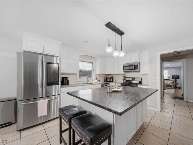 762 Summit Circle SE, North Canton, OH 44720 Photo 11