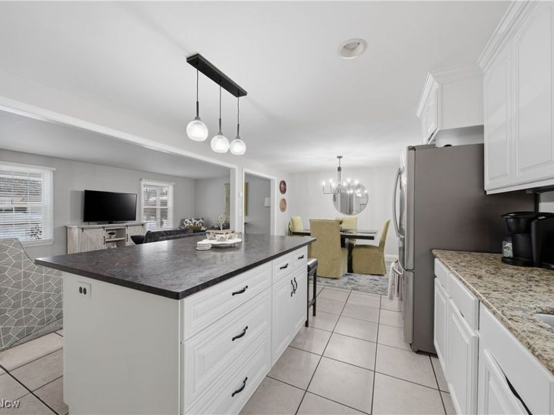 762 Summit Circle SE, North Canton, OH 44720 Photo 14