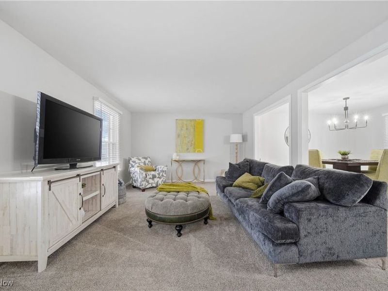 762 Summit Circle SE, North Canton, OH 44720 Photo 5