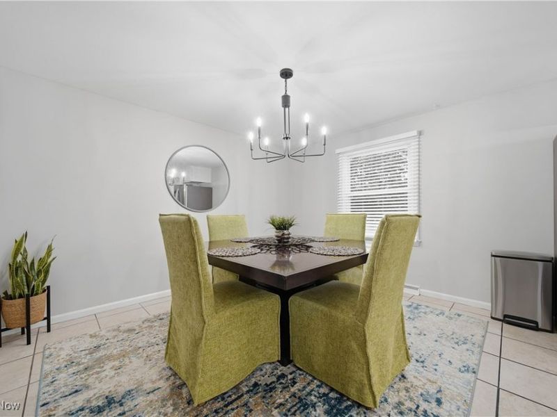 762 Summit Circle SE, North Canton, OH 44720 Photo 9