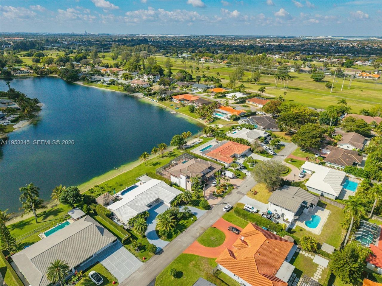 6830 Winged Foot Dr, Hialeah, FL 33015 Photo