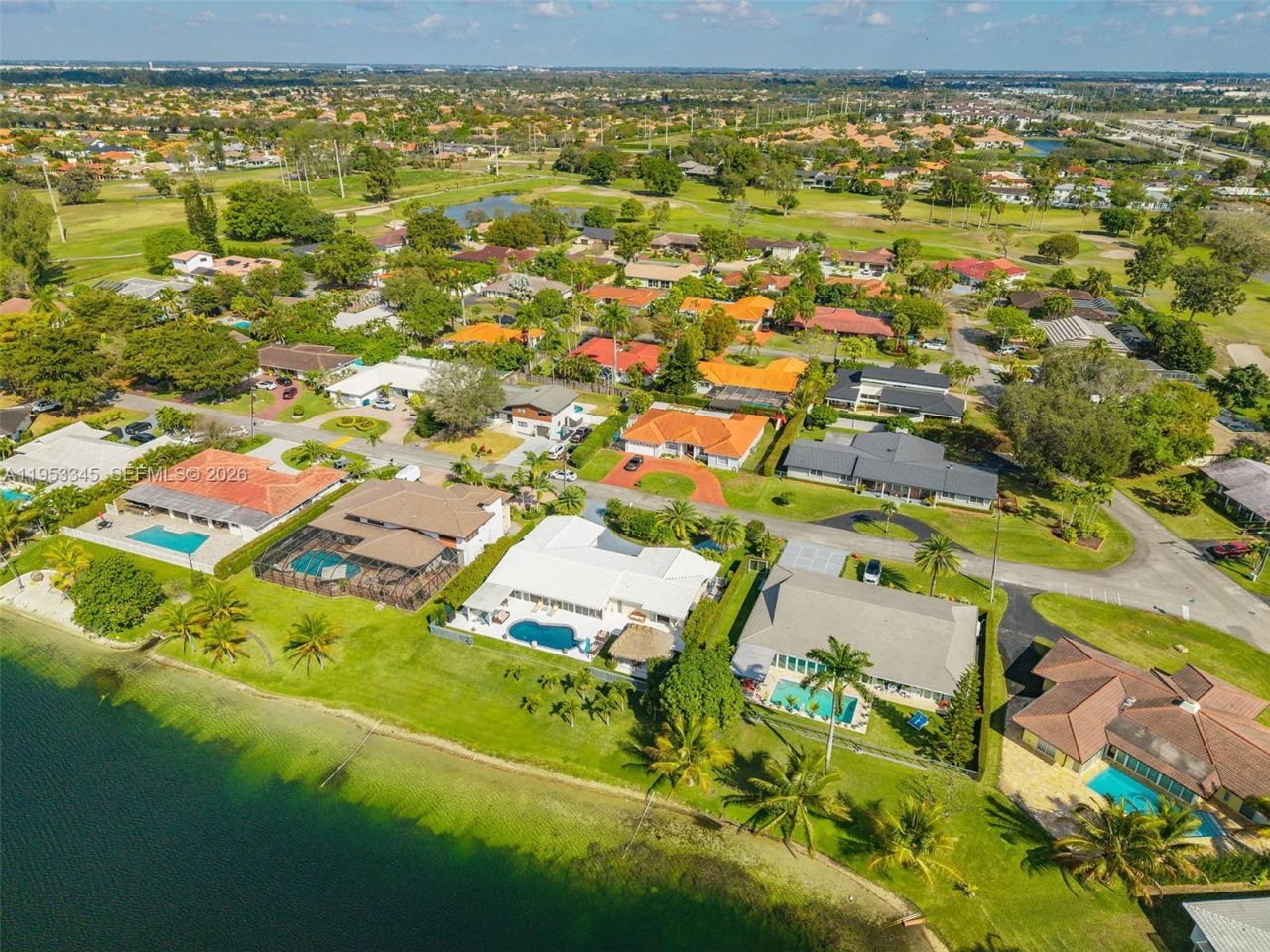 6830 Winged Foot Dr, Hialeah, FL 33015 Photo