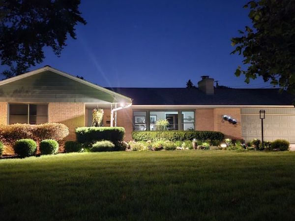 170 Alschuler Drive, Aurora, IL 60506