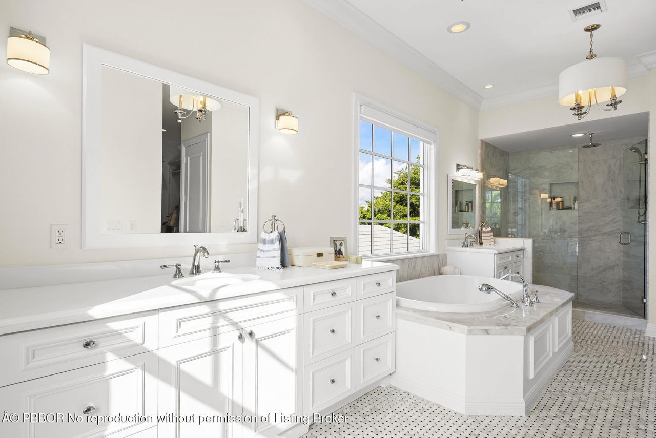 124 Forest Hill Boulevard, West Palm Beach, FL 33405 Photo