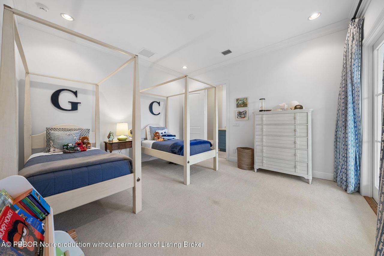 124 Forest Hill Boulevard, West Palm Beach, FL 33405 Photo