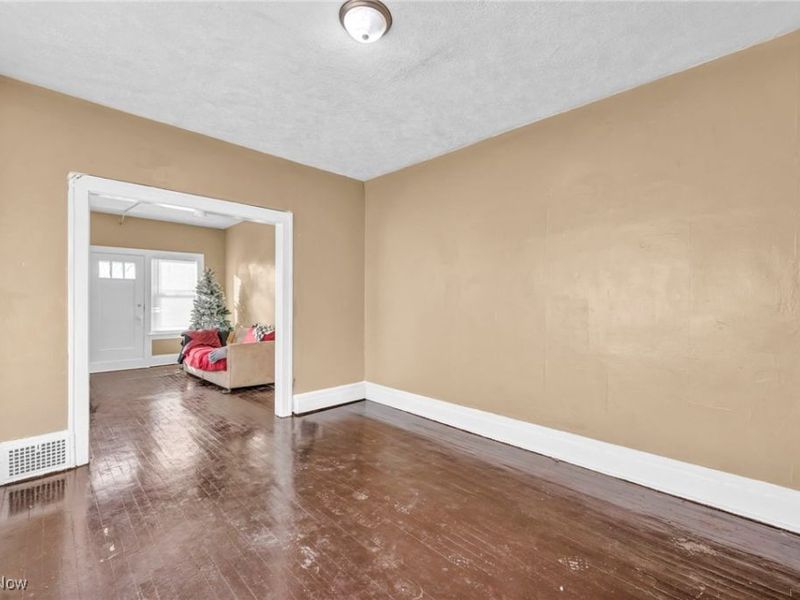 3423 E 140th Street, Cleveland, OH 44120 Photo 17