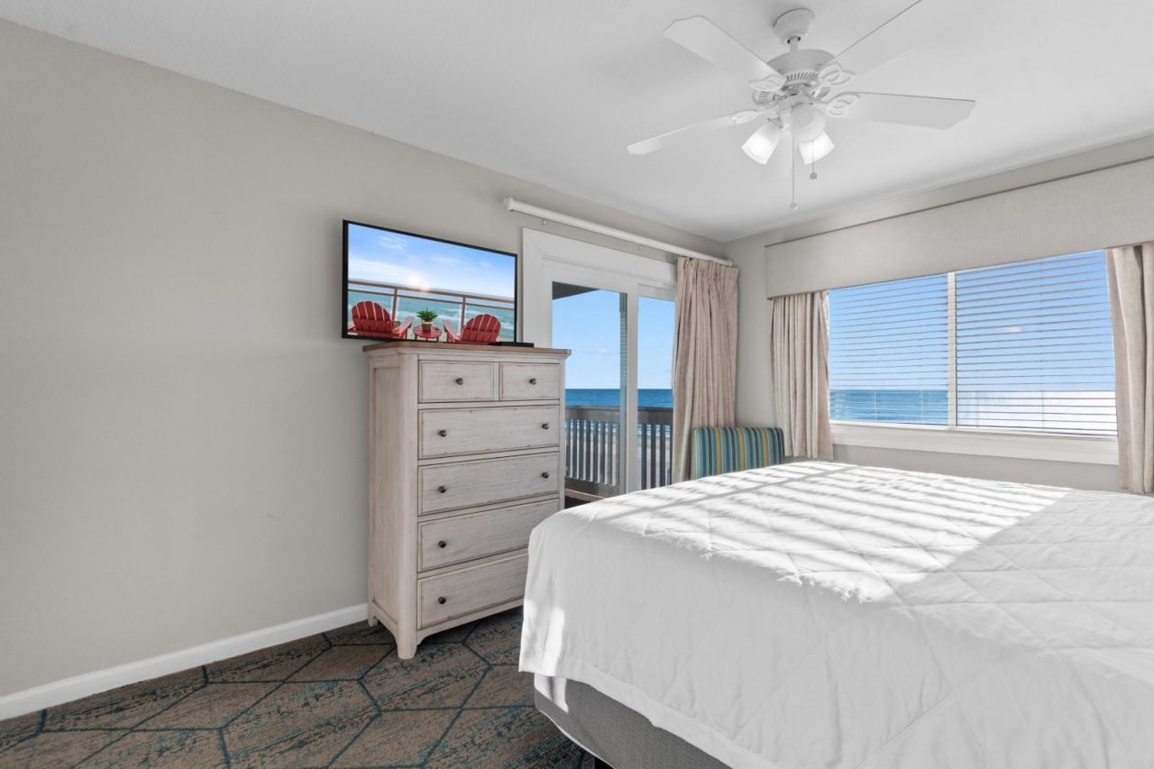 1011 S Ocean Blvd. Photo 15