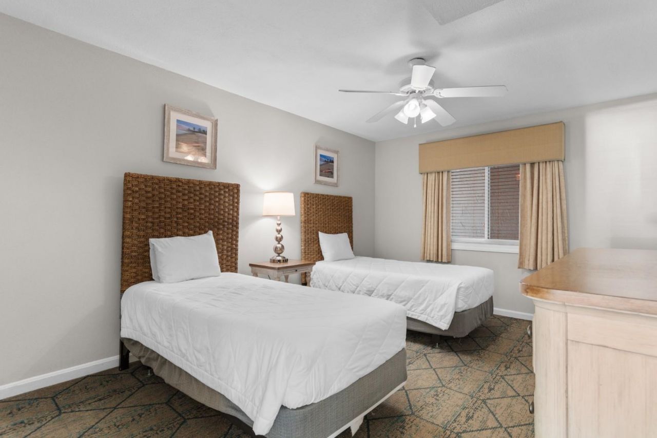 1011 S Ocean Blvd. Photo 18