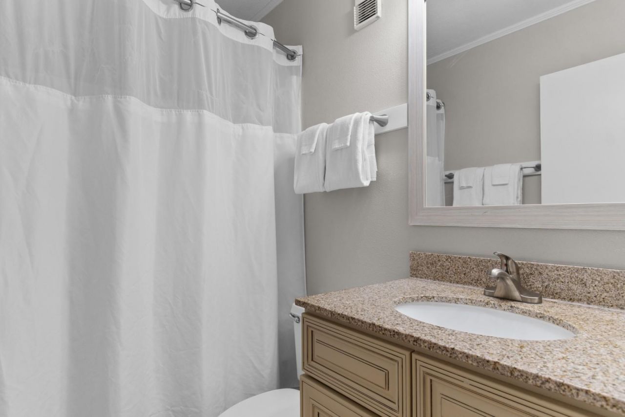 1011 S Ocean Blvd. Photo 21