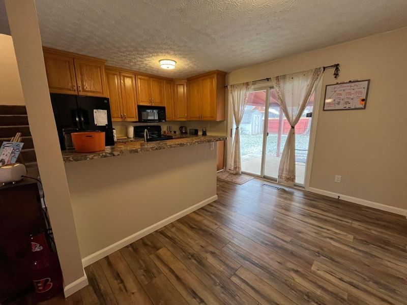 542 Douglas Drive, Circleville, OH 43113 Photo 12