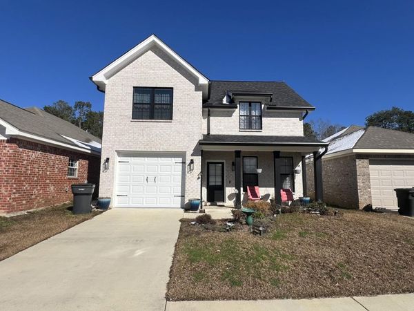 19 Bridgefield Ct., Hattiesburg, MS 39402