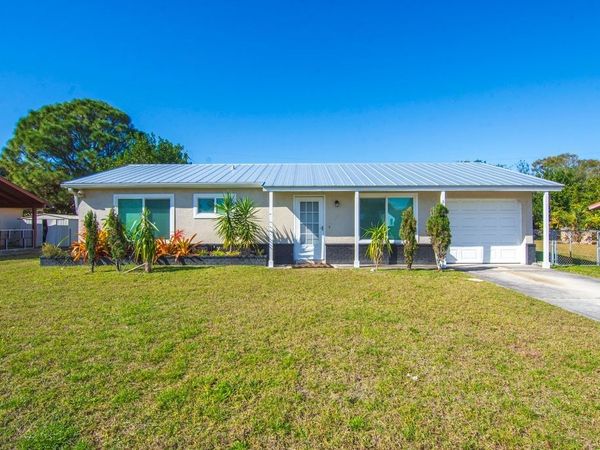 918 Schumann Drive, Sebastian, FL 32958