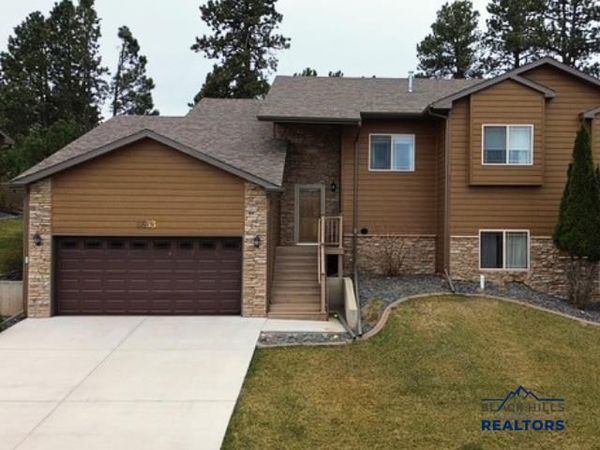 6533 MUIRFIELD DR, RAPID CITY, SD 57702