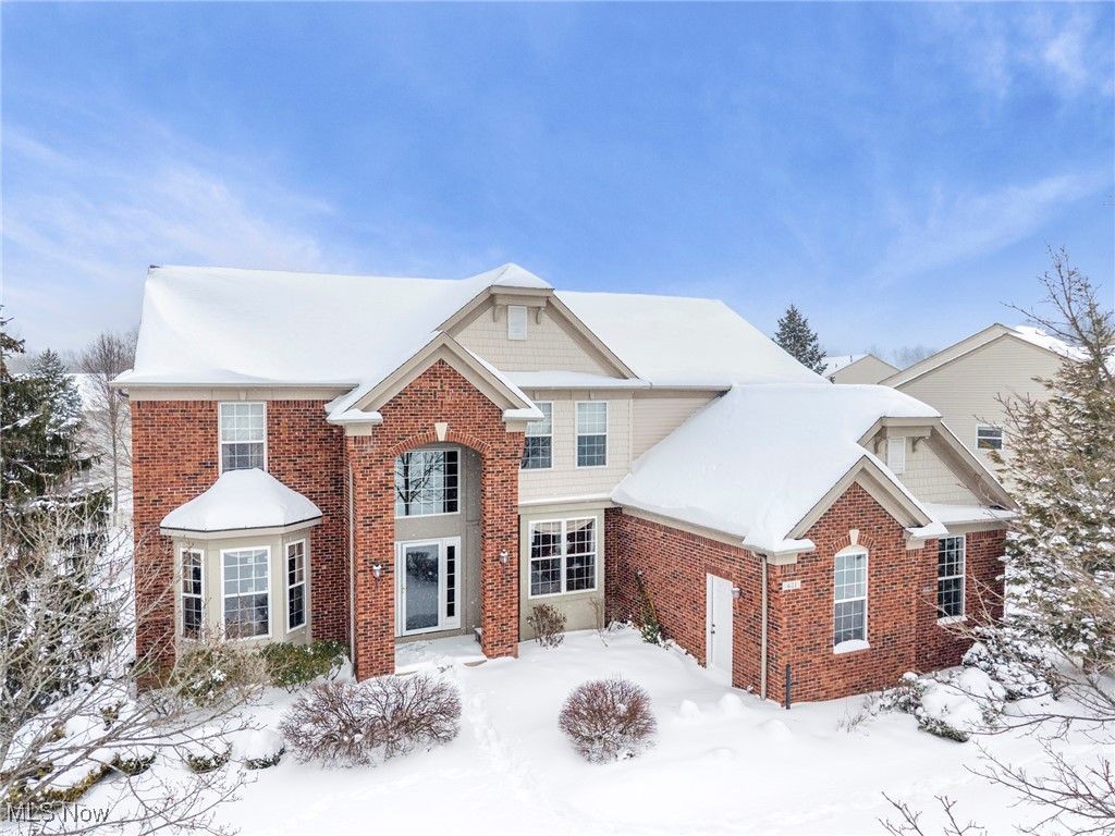 421 Carrington Lane, Broadview Heights, OH 44147 Main Photo