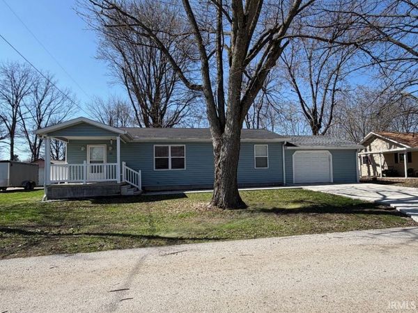 205 E Lewis Street, Carlisle, IN 47838