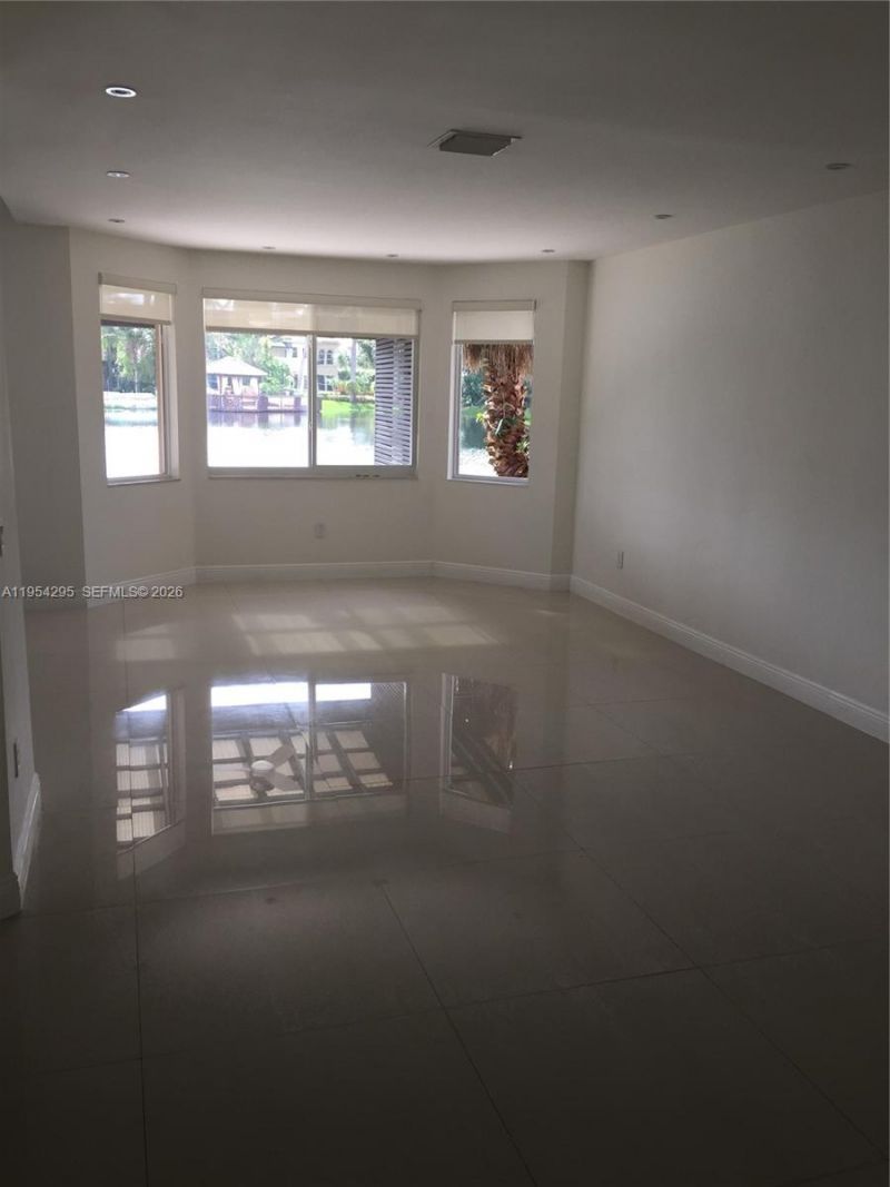 7233 NW 113th Ct, Doral, FL 33178 Photo