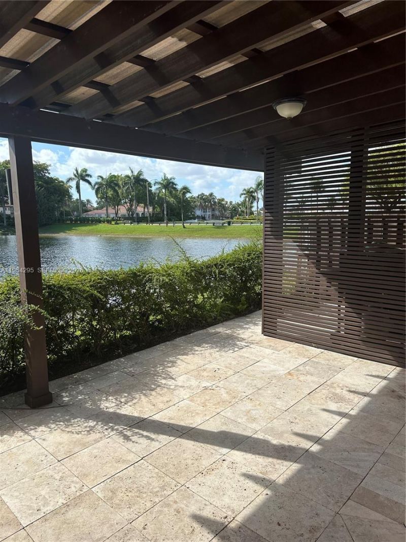 7233 NW 113th Ct, Doral, FL 33178 Photo