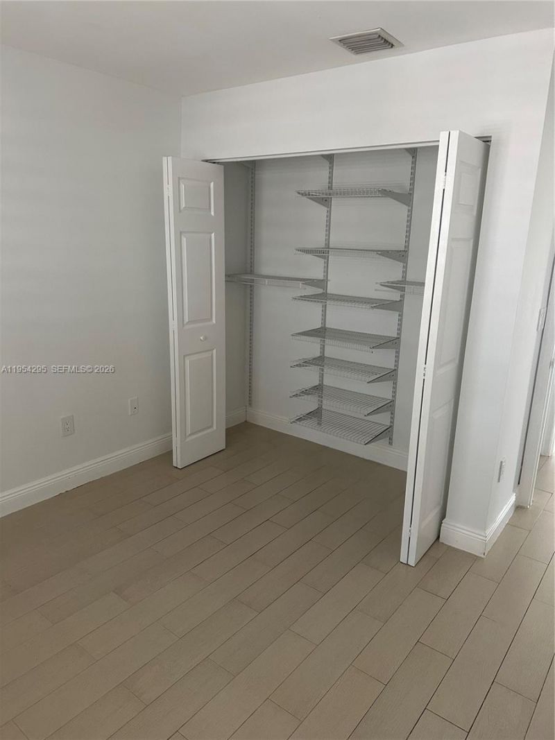 7233 NW 113th Ct, Doral, FL 33178 Photo