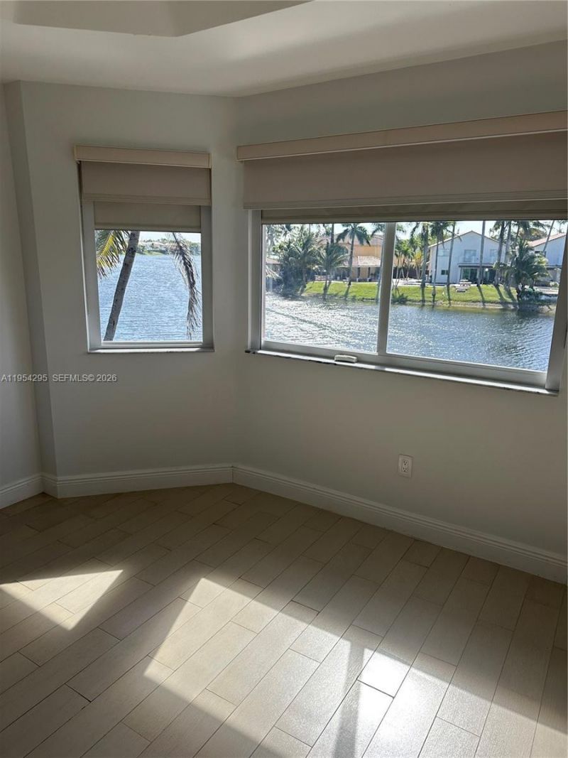 7233 NW 113th Ct, Doral, FL 33178 Photo